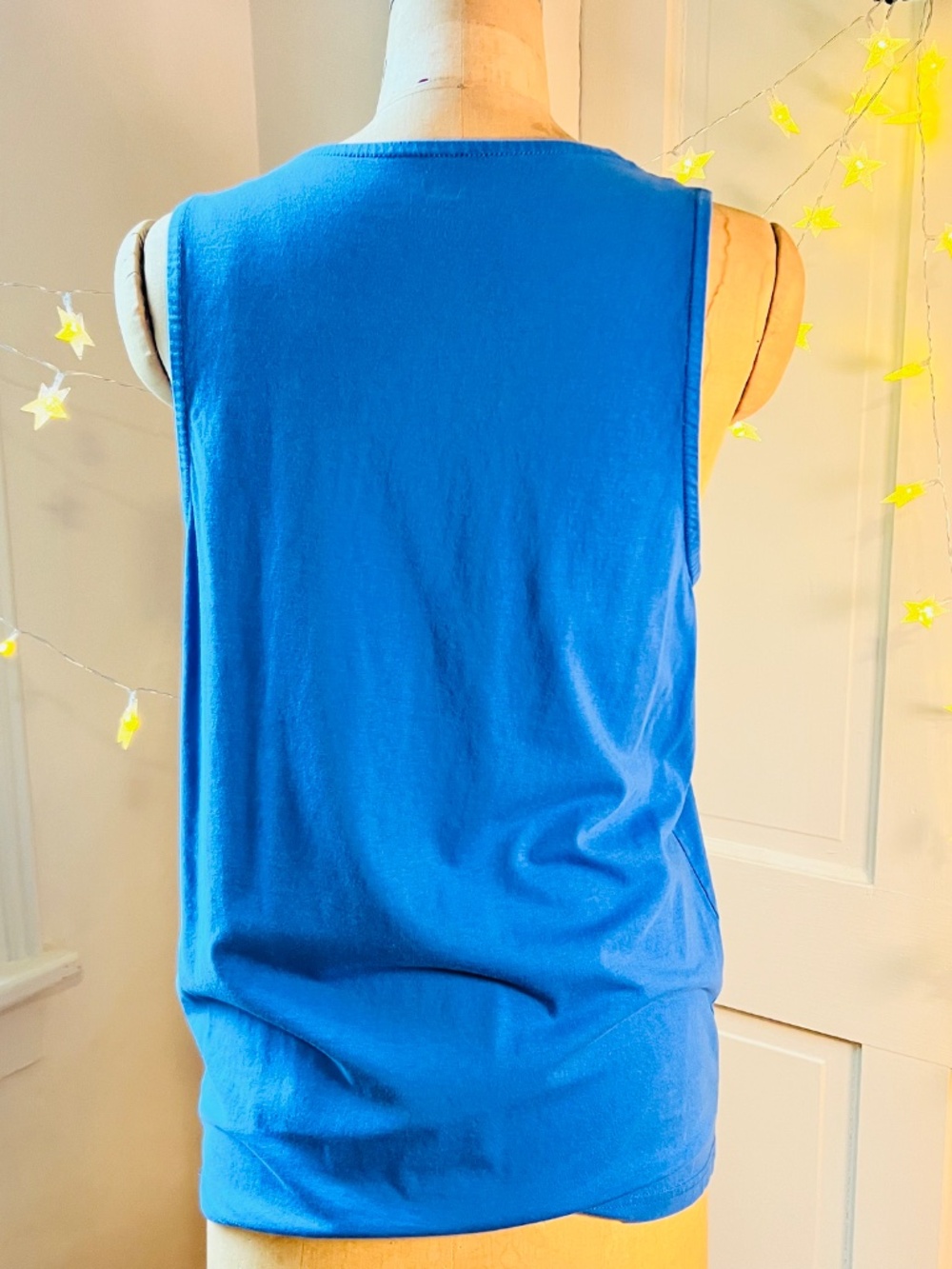Graphic Tank Top - Picture 3 of 10